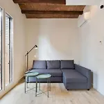 Modern And Bright Well Located In Gracia * Barcelona