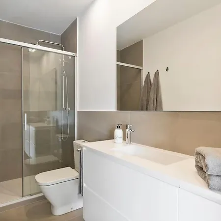 Modern And Bright Well Located In Gracia Apartment Barcelona