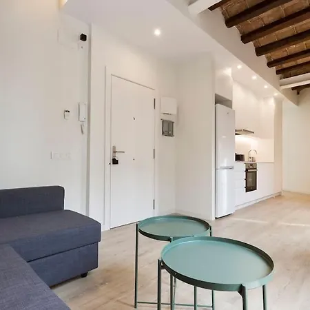 Modern And Bright Well Located In Gracia * Barcelona