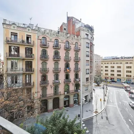 Modern And Bright Well Located In Gracia Apartament Barcelona